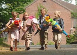 Welches Geschenk bekommen die Kinder in Deutschland am ersten Schultag?